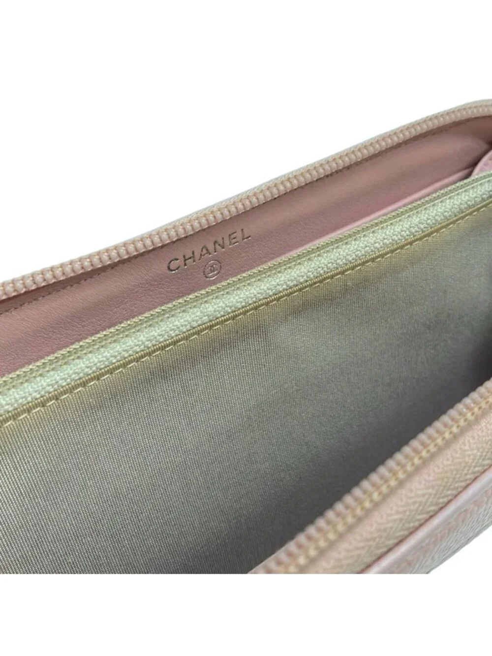 Chanel Wallet Light Pink CC Logo Silver Zip Around
